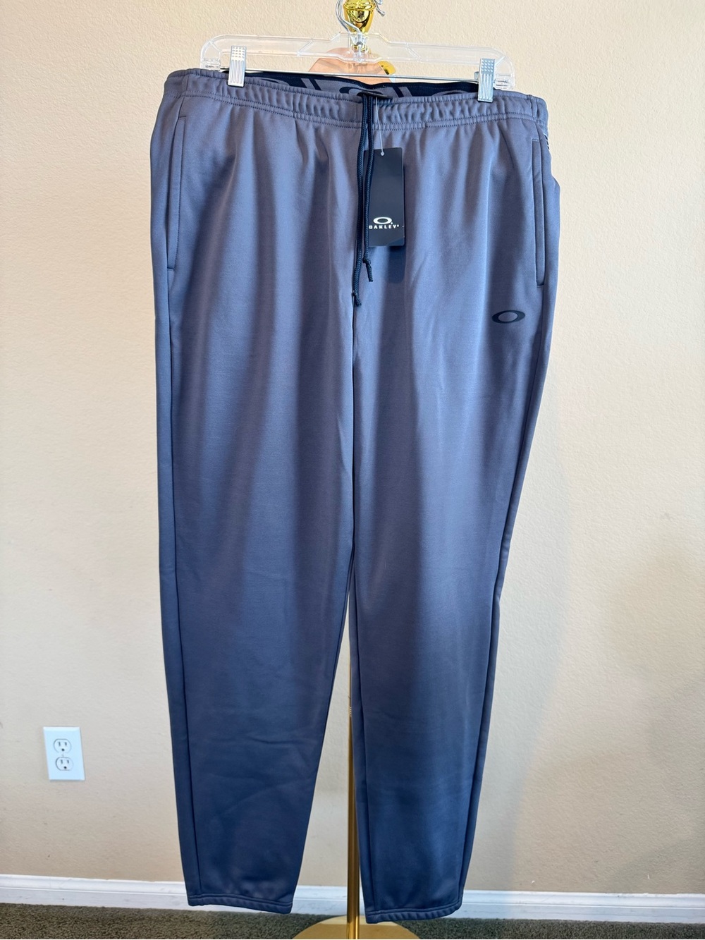 NWT Oakley Men L Gray Team Issue ENDURO PANT Sweatpants Joggers